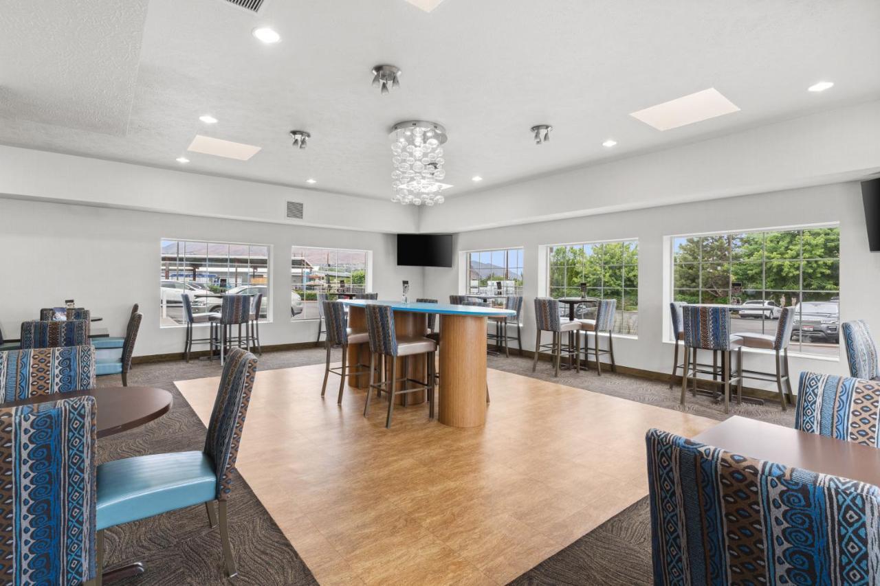 Holiday Inn Express Wenatchee By Ihg Екстериор снимка