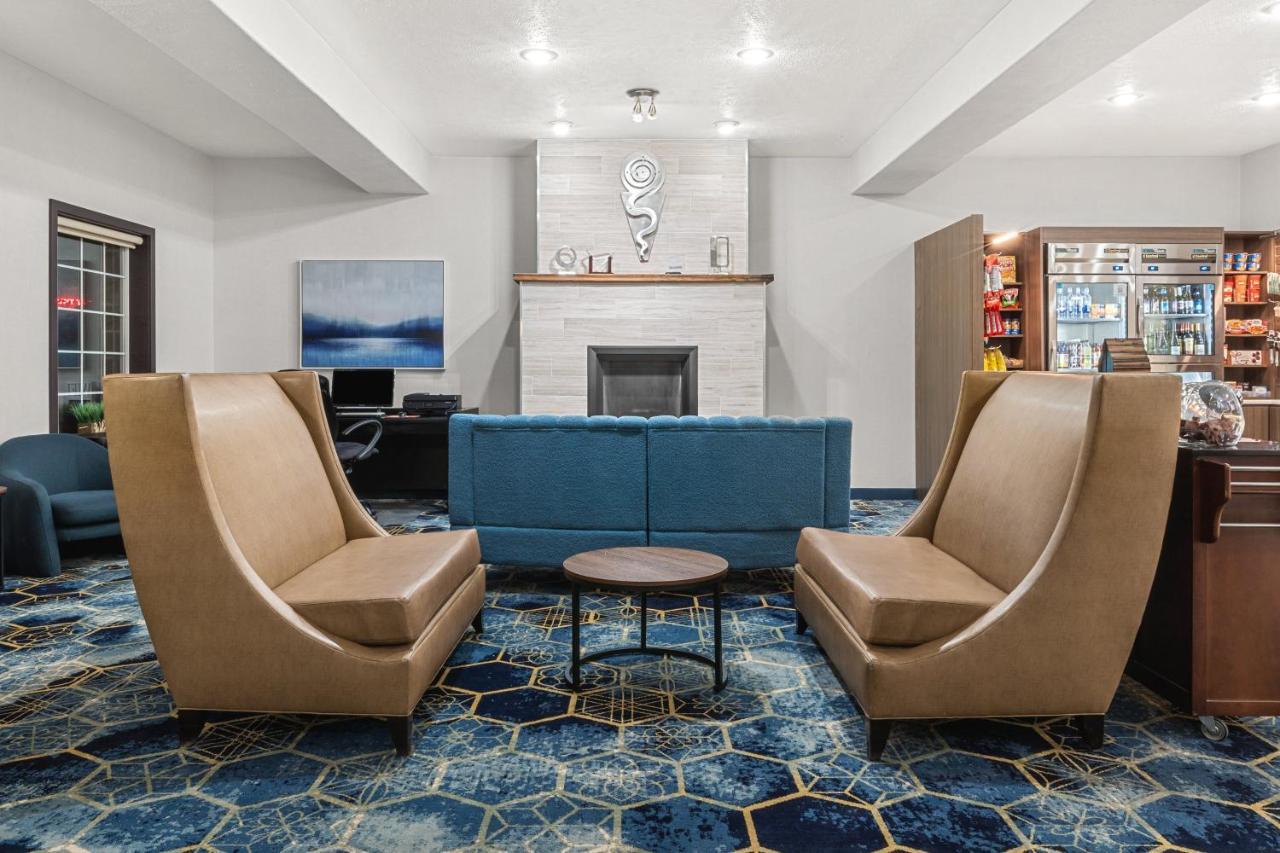 Holiday Inn Express Wenatchee By Ihg Екстериор снимка