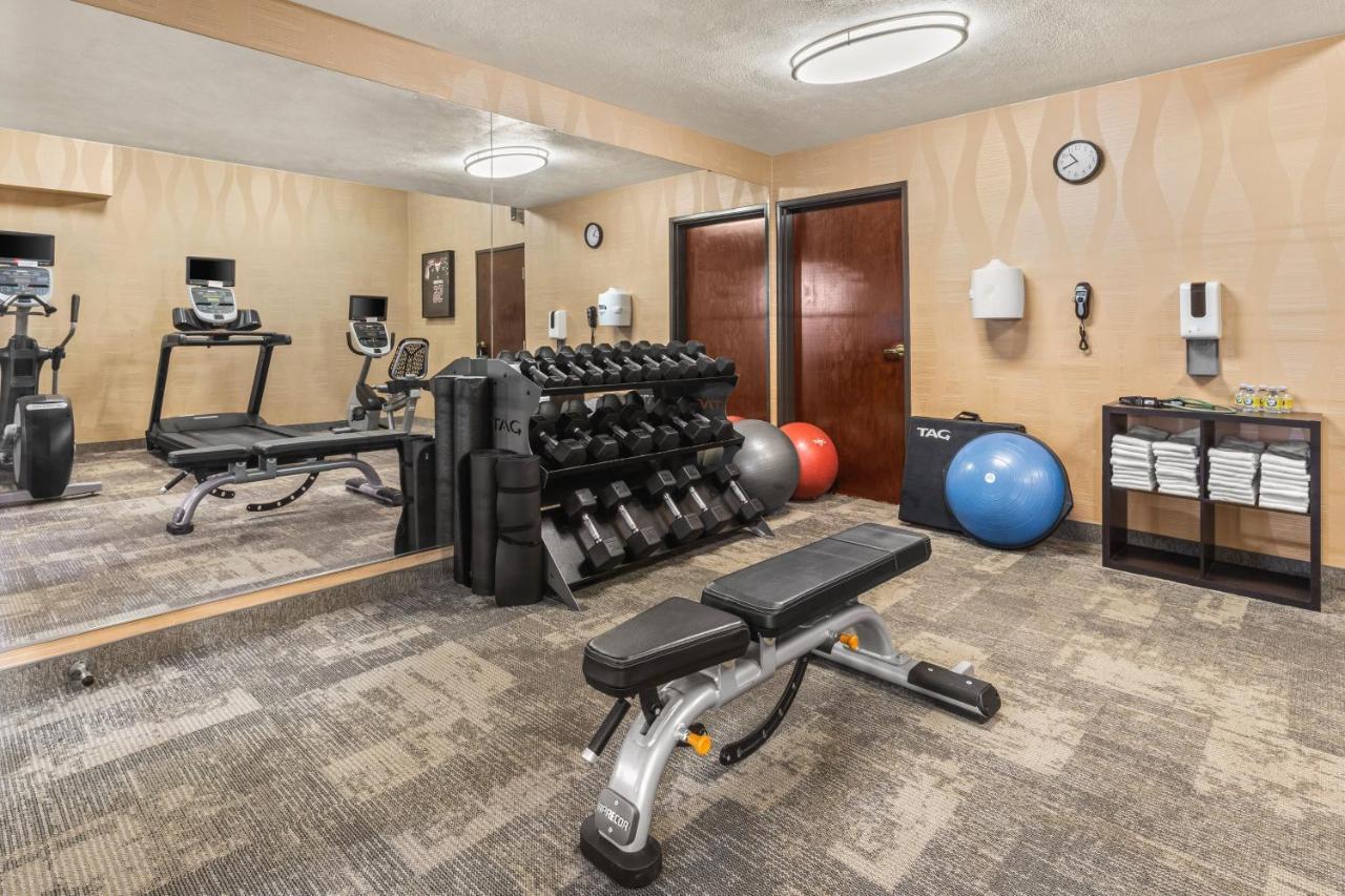 Holiday Inn Express Wenatchee By Ihg Екстериор снимка
