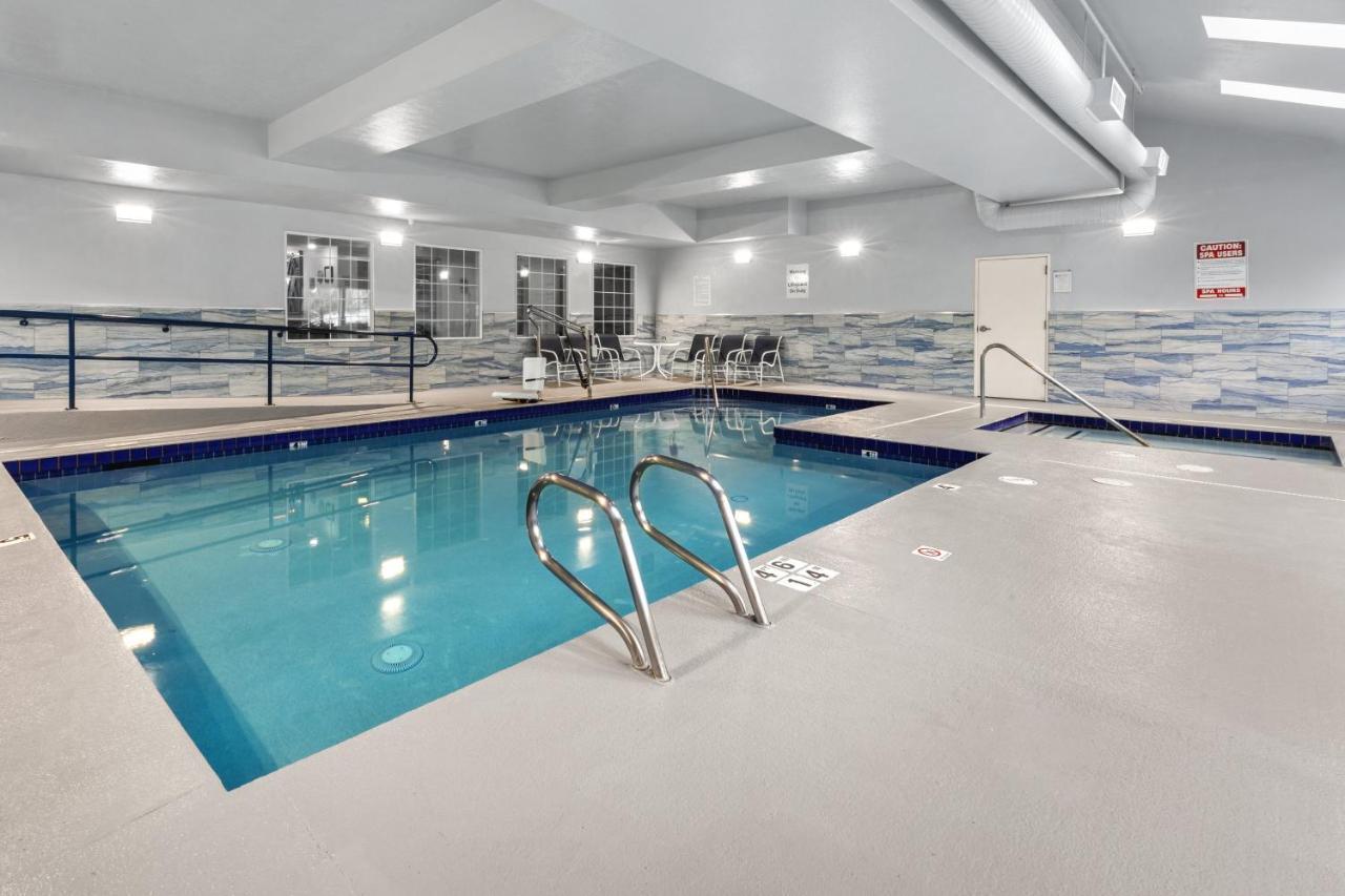 Holiday Inn Express Wenatchee By Ihg Екстериор снимка