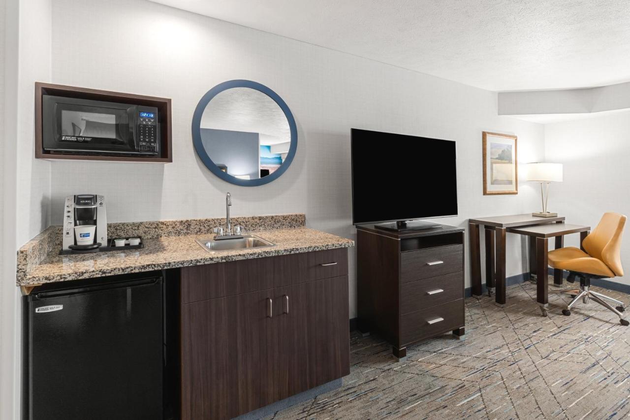 Holiday Inn Express Wenatchee By Ihg Екстериор снимка