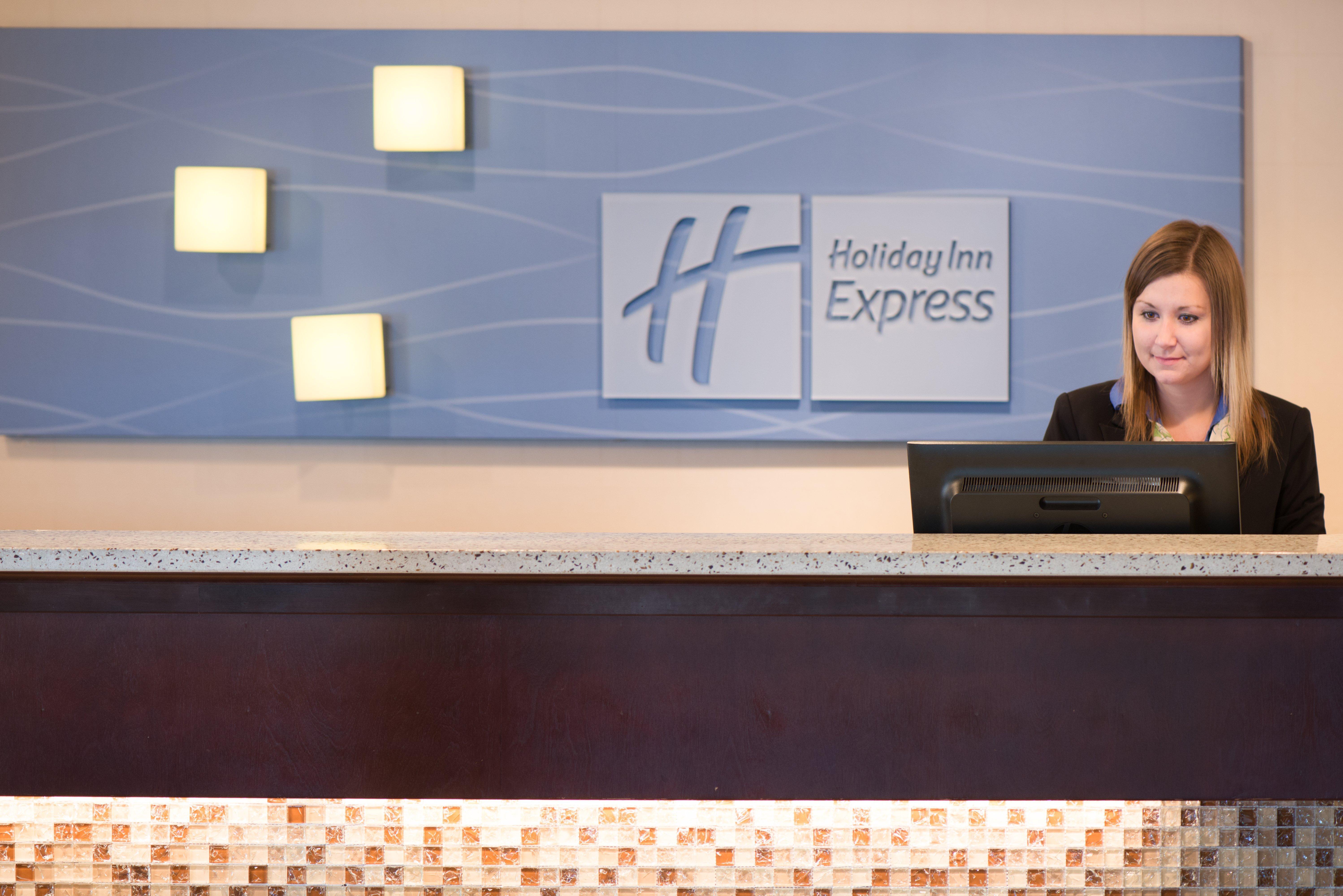 Holiday Inn Express Wenatchee By Ihg Екстериор снимка