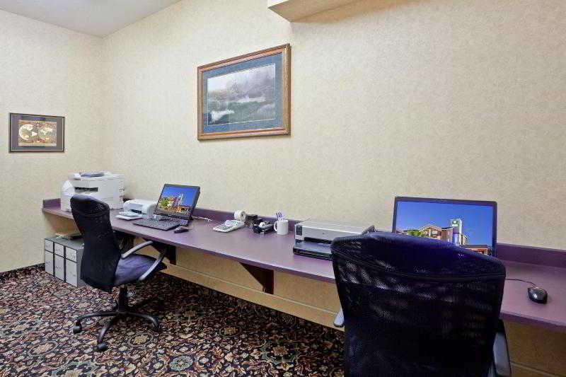 Holiday Inn Express Wenatchee By Ihg Съоръжения снимка