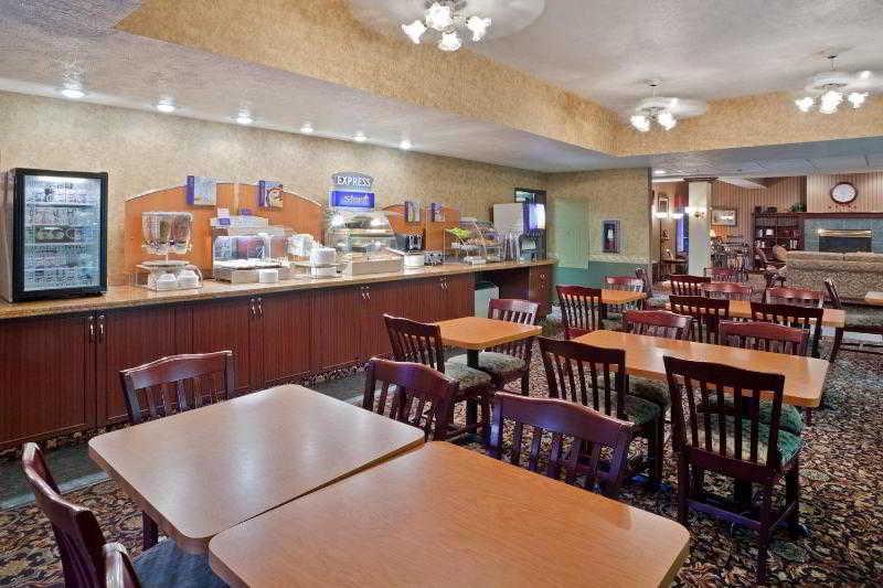 Holiday Inn Express Wenatchee By Ihg Ресторант снимка